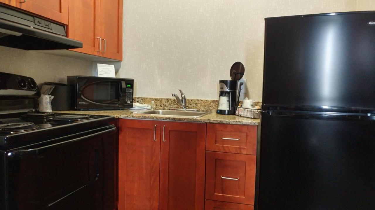 Best Western Plus Rose City Suites Welland Zewnętrze zdjęcie