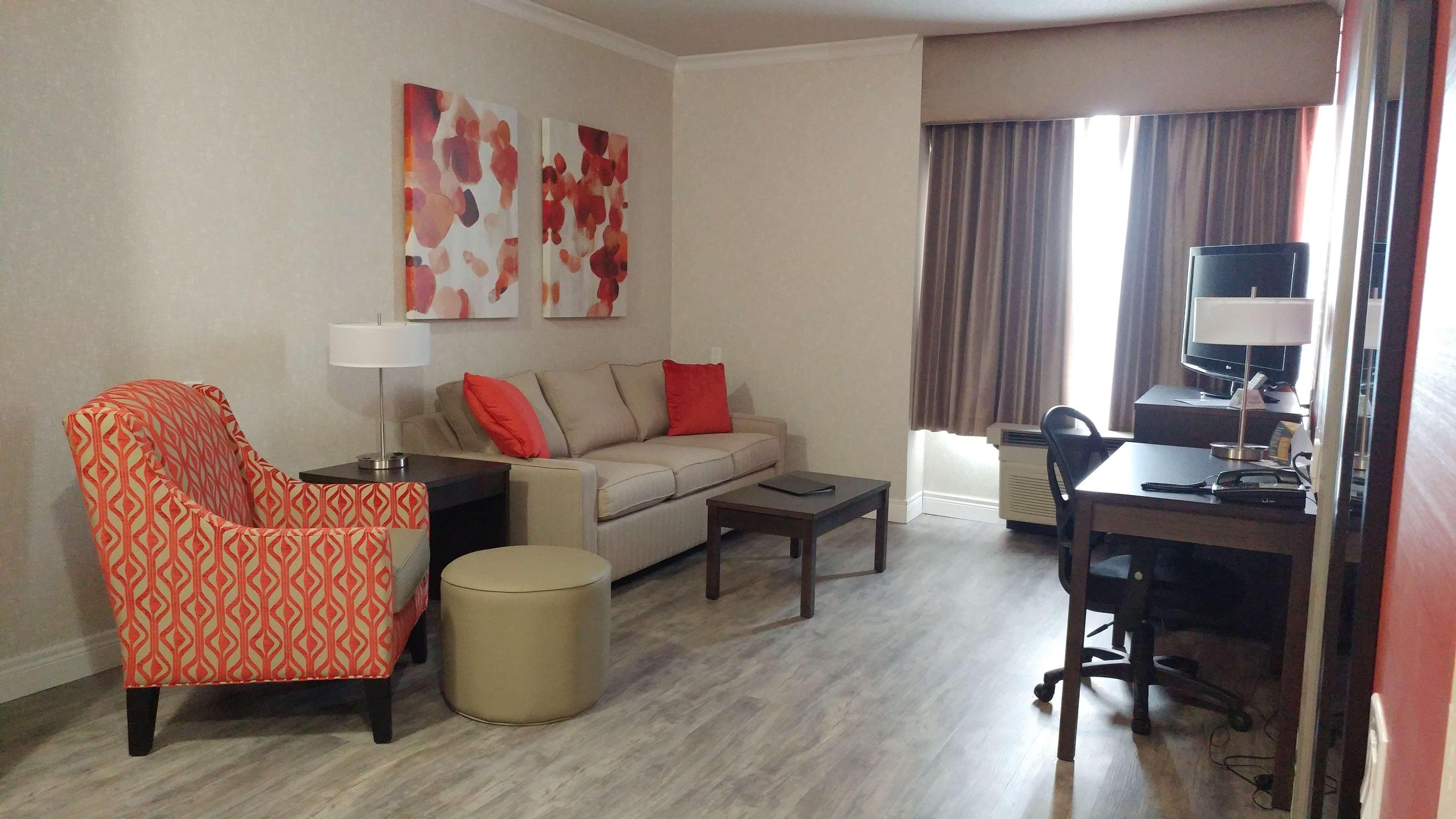 Best Western Plus Rose City Suites Welland Zewnętrze zdjęcie