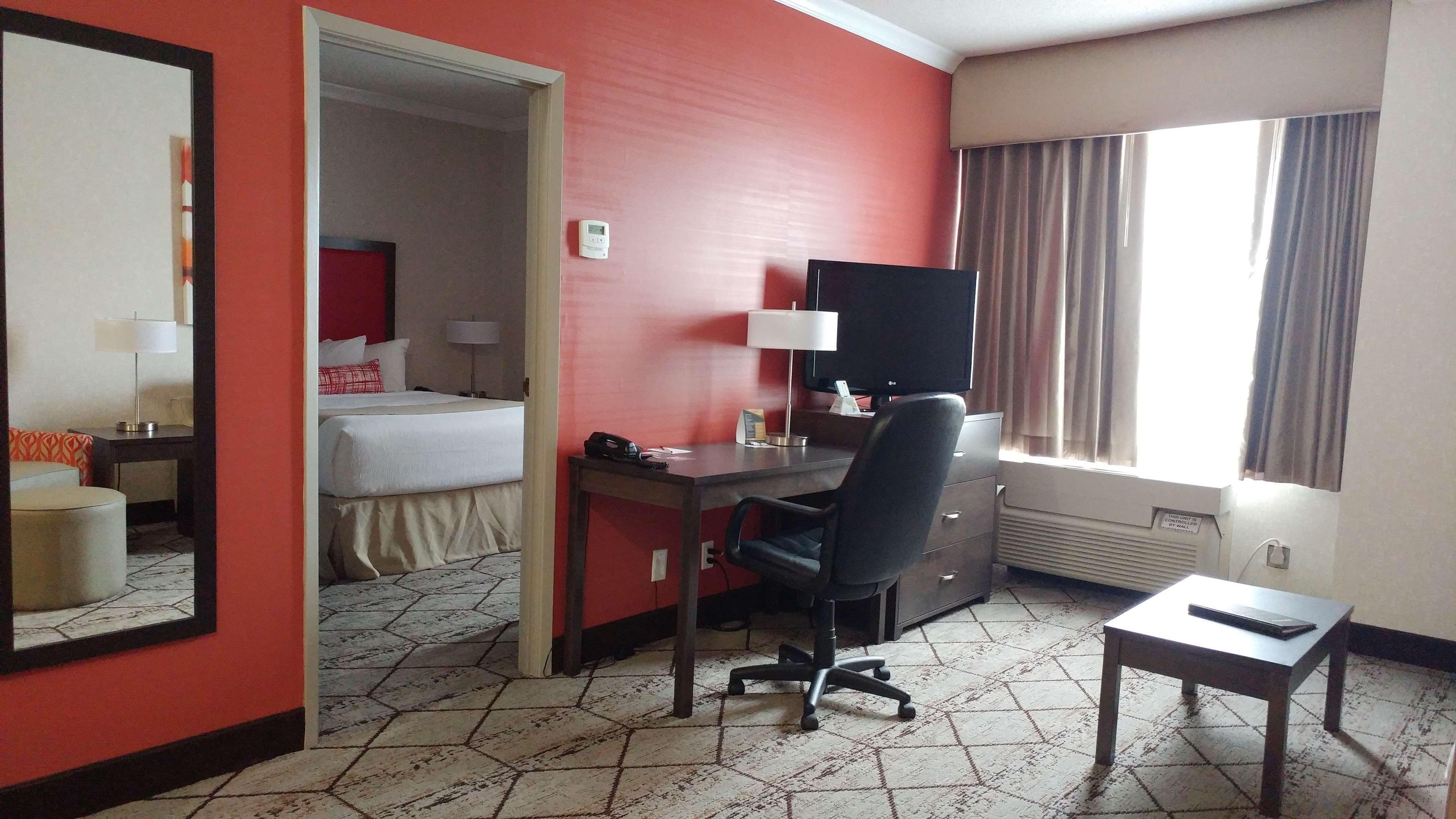 Best Western Plus Rose City Suites Welland Zewnętrze zdjęcie
