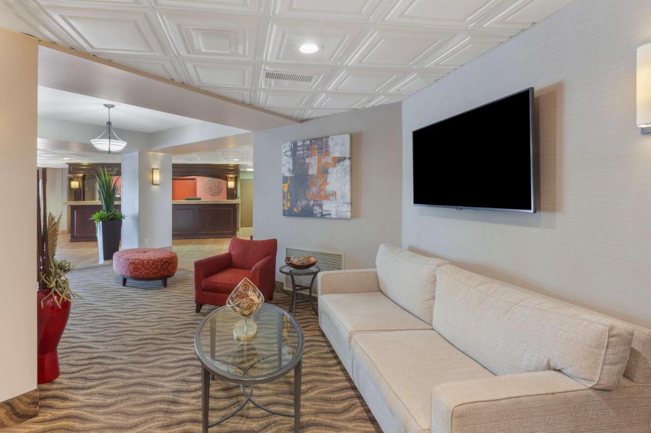 Best Western Plus Rose City Suites Welland Zewnętrze zdjęcie