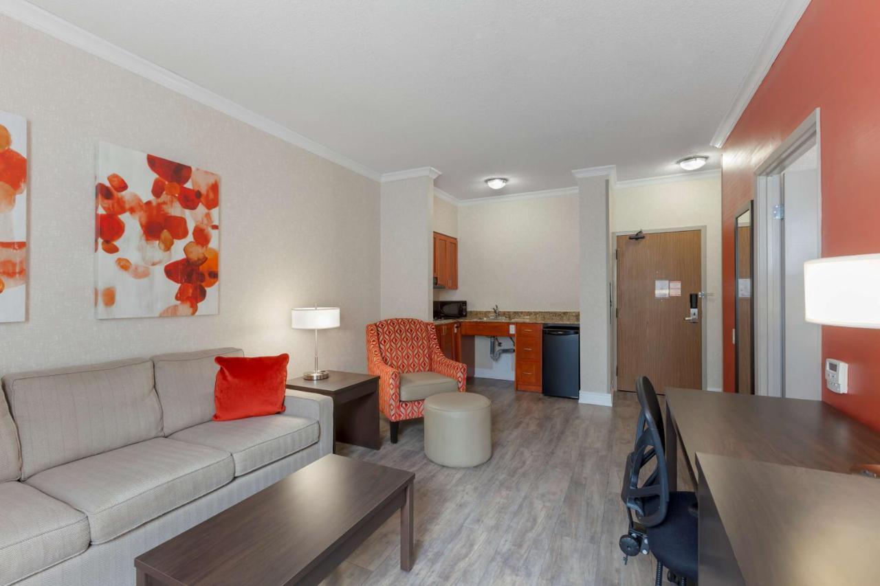 Best Western Plus Rose City Suites Welland Zewnętrze zdjęcie