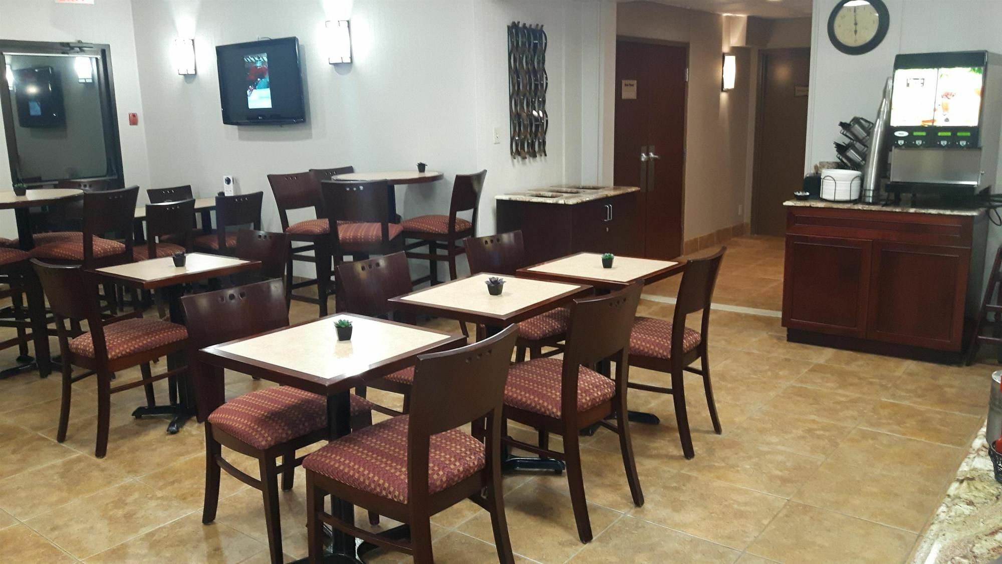 Best Western Plus Rose City Suites Welland Zewnętrze zdjęcie